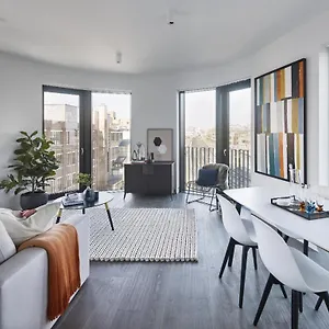 https://the-eight-apartments-shoreditch.brighton-hotels-england.com