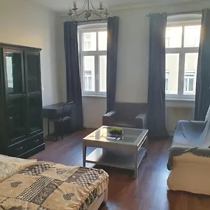 https://spacious-apartment-near-the-center.vienna-besthotels.com